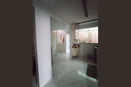 Casa à venda com 3 quartos, 136m² em Horto Florestal, São Paulo