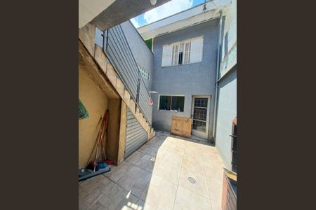 Casa à venda com 107m², 2 quartos e 1 vaga