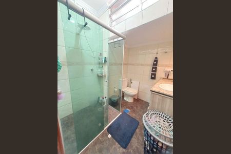 Casa à venda com 107m², 2 quartos e 1 vaga