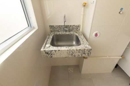 Apartamento para alugar com 60m², 2 quartos e 1 vaga Apartamento para alugar com 60m², 2 quartos e 1 vagaCozinha e Área de Serviço