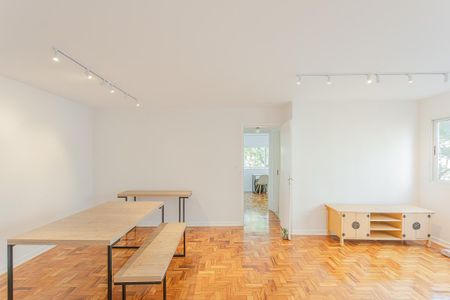 Apartamento para alugar com 75m², 2 quartos e 1 vaga Apartamento para alugar com 75m², 2 quartos e 1 vagaSala