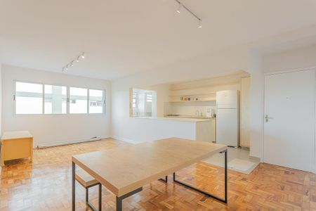 Apartamento para alugar com 75m², 2 quartos e 1 vaga Apartamento para alugar com 75m², 2 quartos e 1 vagaSala