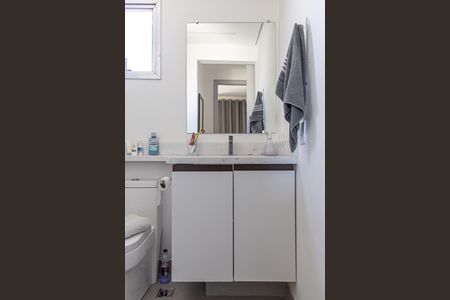 Apartamento à venda com 65m², 2 quartos e 1 vaga Apartamento à venda com 65m², 2 quartos e 1 vagaBanheiro