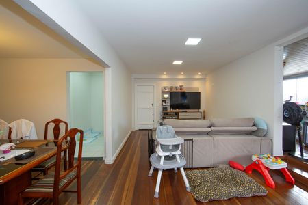 Apartamento para alugar com 190m², 4 quartos e 1 vaga Apartamento para alugar com 190m², 4 quartos e 1 vagaSALA