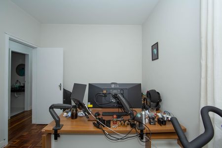 Apartamento para alugar com 190m², 4 quartos e 1 vaga Apartamento para alugar com 190m², 4 quartos e 1 vagaQUARTO2
