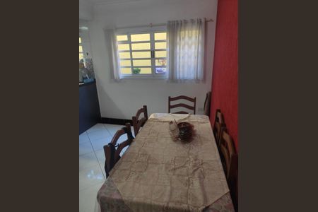 Casa à venda com 3 quartos, 206m² em Parque Nações Unidas, São Paulo