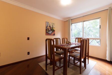 Apartamento à venda com 67m², 2 quartos e 1 vaga Apartamento à venda com 67m², 2 quartos e 1 vagaSala