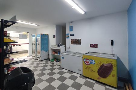Apartamento à venda com 67m², 2 quartos e 1 vaga Apartamento à venda com 67m², 2 quartos e 1 vagaMercado