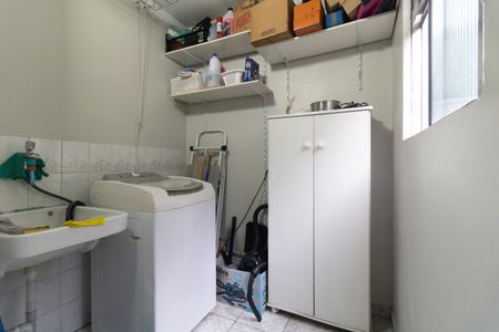 Apartamento à venda com 67m², 2 quartos e 1 vaga Apartamento à venda com 67m², 2 quartos e 1 vagaLavanderia