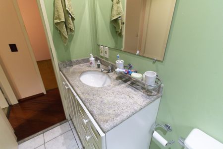 Apartamento à venda com 67m², 2 quartos e 1 vaga Apartamento à venda com 67m², 2 quartos e 1 vagaBanheiro
