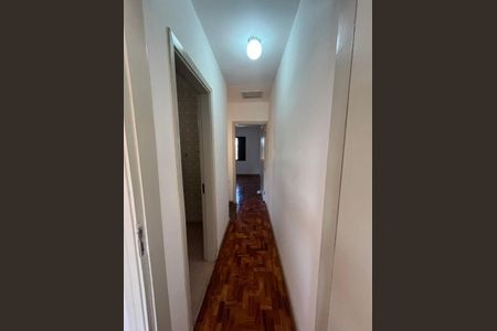 Casa à venda com 172m², 2 quartos e 2 vagas