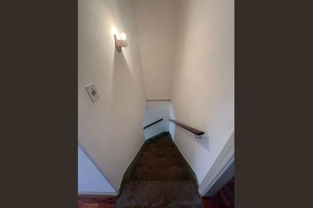 Casa à venda com 172m², 2 quartos e 2 vagas