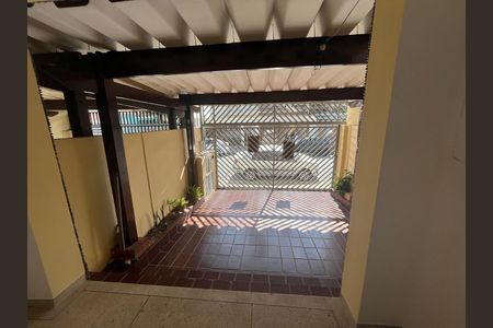 Casa à venda com 172m², 2 quartos e 2 vagas