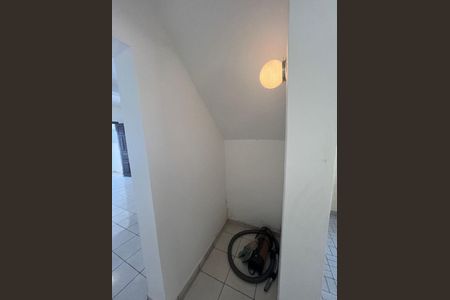 Casa à venda com 172m², 2 quartos e 2 vagas