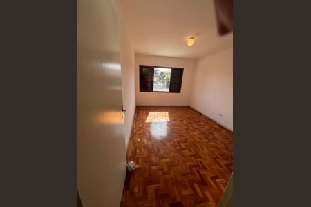 Casa à venda com 172m², 2 quartos e 2 vagas