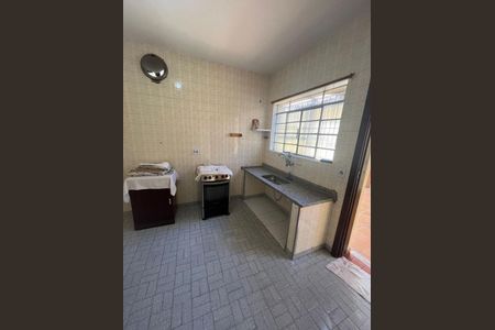 Casa à venda com 172m², 2 quartos e 2 vagas