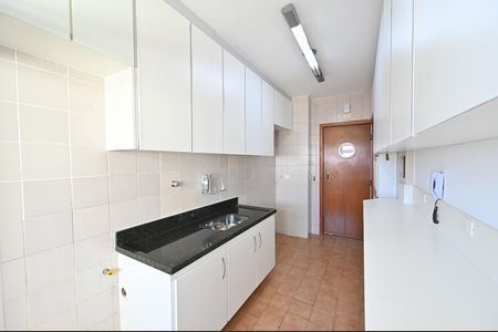 Apartamento para alugar com 134m², 3 quartos e 2 vagasCozinha