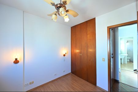 Apartamento para alugar com 134m², 3 quartos e 2 vagasQuarto 1