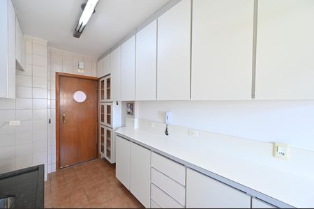 Apartamento para alugar com 134m², 3 quartos e 2 vagasCozinha