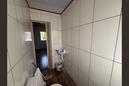 Banheiro de casa para alugar com 1 quarto, 55m² em Parque Cisper, São Paulo