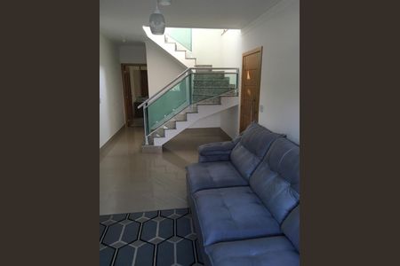 Casa à venda com 140m², 3 quartos e 5 vagas