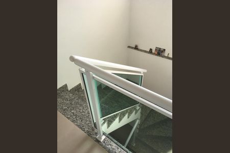 Casa à venda com 140m², 3 quartos e 5 vagas