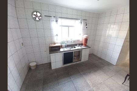 Casa à venda com 2 quartos, 300m² em Jardim Sao Jose, São Paulo