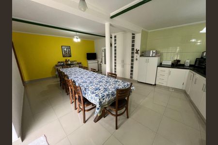 Casa à venda com 3 quartos, 150m² em Vila Herminia, São Paulo
