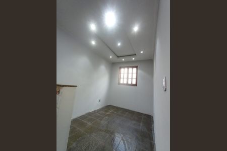 Casa para alugar com 2 quartos, 70m² em Cerâmica, Nova Iguaçu