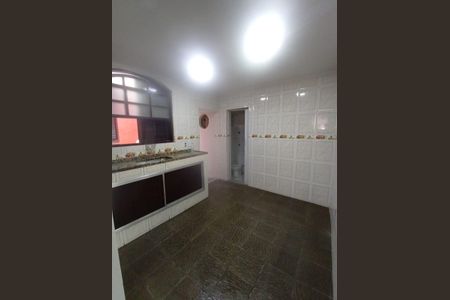 Casa para alugar com 2 quartos, 70m² em Cerâmica, Nova Iguaçu