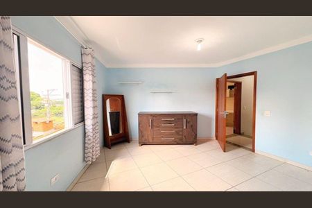 Casa à venda com 2 quartos, 99m² em Vila Mangalot, São Paulo