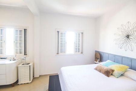 Casa de condomínio à venda com 227m², 2 quartos e 2 vagas Casa de condomínio à venda com 227m², 2 quartos e 2 vagasSuíte 1