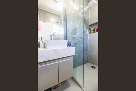 Casa de condomínio à venda com 227m², 2 quartos e 2 vagas Casa de condomínio à venda com 227m², 2 quartos e 2 vagasBanheiro da Suíte
