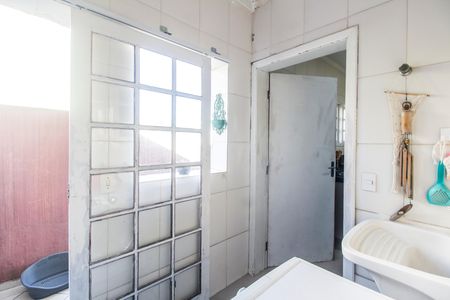 Casa de condomínio à venda com 227m², 2 quartos e 2 vagas Casa de condomínio à venda com 227m², 2 quartos e 2 vagasÁrea de Serviço
