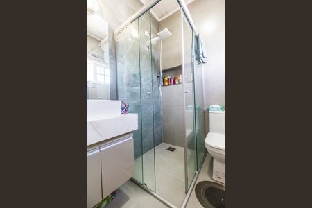 Casa de condomínio à venda com 227m², 2 quartos e 2 vagas Casa de condomínio à venda com 227m², 2 quartos e 2 vagasBanheiro da Suíte