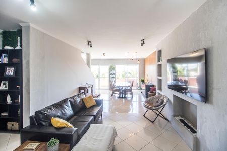 Casa de condomínio à venda com 227m², 2 quartos e 2 vagas Casa de condomínio à venda com 227m², 2 quartos e 2 vagasSala