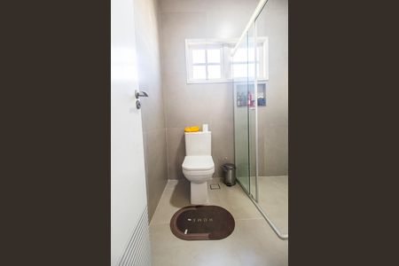 Casa de condomínio à venda com 227m², 2 quartos e 2 vagas Casa de condomínio à venda com 227m², 2 quartos e 2 vagasBanheiro da Suíte