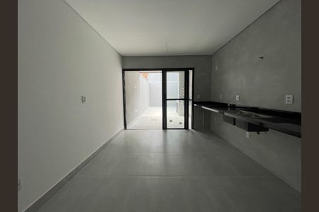 Casa à venda com 3 quartos, 140m² em São Domingos, São Paulo