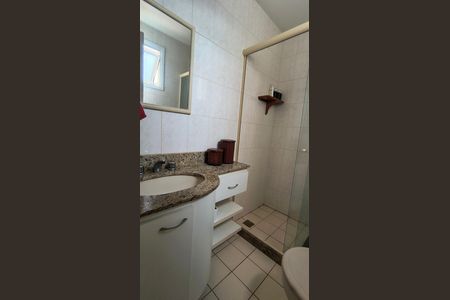 Apartamento à venda com 160m², 3 quartos e 5 vagas Apartamento à venda com 160m², 3 quartos e 5 vagasBanheiro da Suíte 2