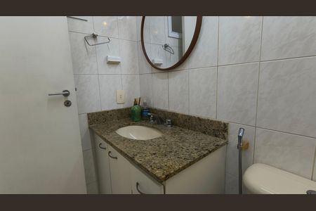 Apartamento à venda com 160m², 3 quartos e 5 vagas Apartamento à venda com 160m², 3 quartos e 5 vagasBanheiro Social