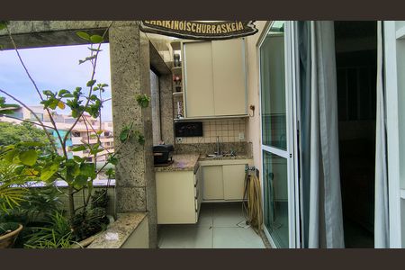 Apartamento à venda com 160m², 3 quartos e 5 vagas Apartamento à venda com 160m², 3 quartos e 5 vagasVaranda