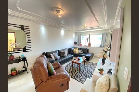 Casa à venda com 175m², 3 quartos e 3 vagas