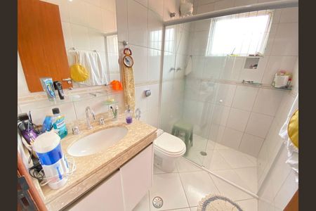 Casa à venda com 175m², 3 quartos e 3 vagas