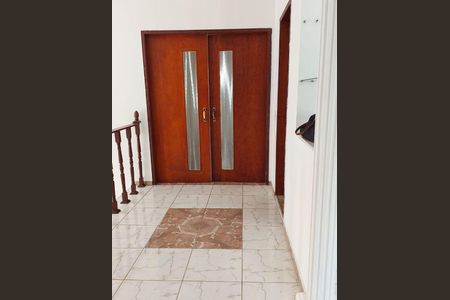 Casa à venda com 4 quartos, 265m² em Tarumã, Barueri