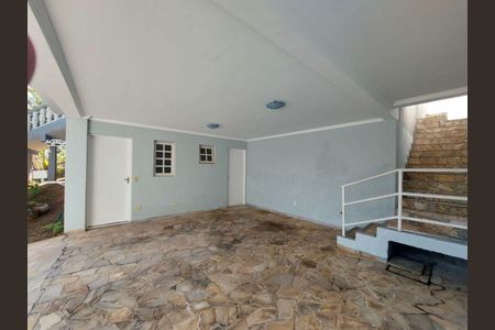 Casa à venda com 265m², 4 quartos e 7 vagas