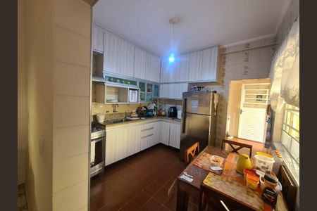 Casa à venda com 192m², 2 quartos e 3 vagas