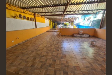 Casa à venda com 192m², 2 quartos e 3 vagas