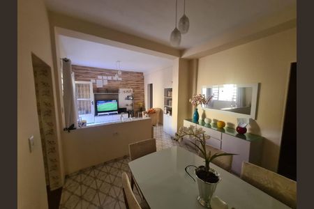Casa à venda com 192m², 2 quartos e 3 vagas