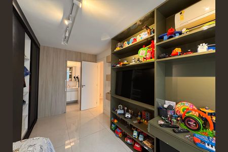 Casa de condomínio para alugar com 490m², 4 quartos e 2 vagasSuíte 2