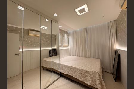 Casa de condomínio para alugar com 490m², 4 quartos e 2 vagasSuíte 3